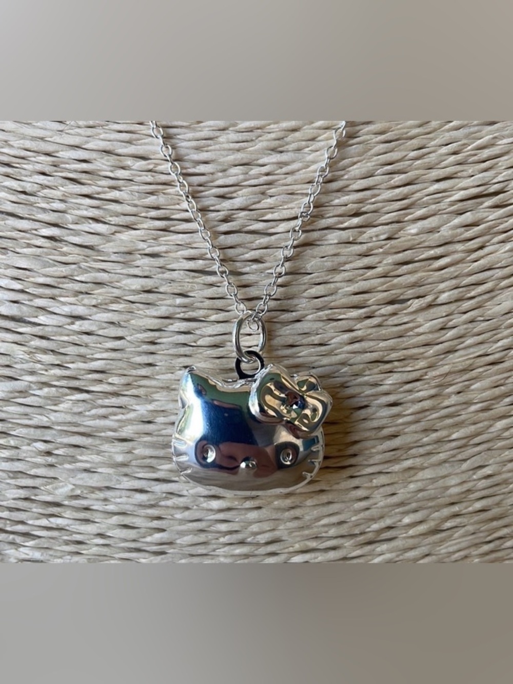 Hello Kitty Locket Picture Sterling Silver 3 D 925 New necklace